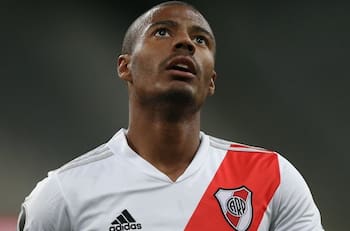 Ordenan la detención de compañero de Paulo Díaz previo a duelo por Copa Libertadores