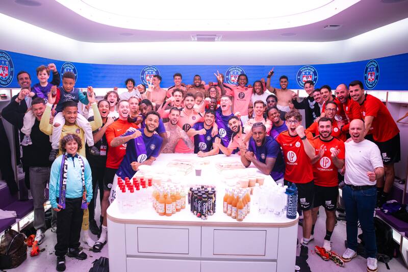 Así celebró el Toulouse tras el triunfo contra el Reims. (Foto: @ToulouseFC)