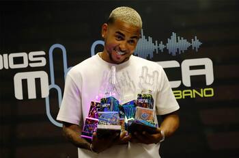 Ozuna compró una casa en Miami que sobrepasa los 5 millones de dólares