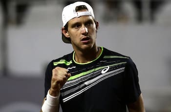 Suma 7 victorias seguidas: Nicolás Jarry aplastó a Camilo Ugo Carabelli y clasificó a cuartos de final en Campinas