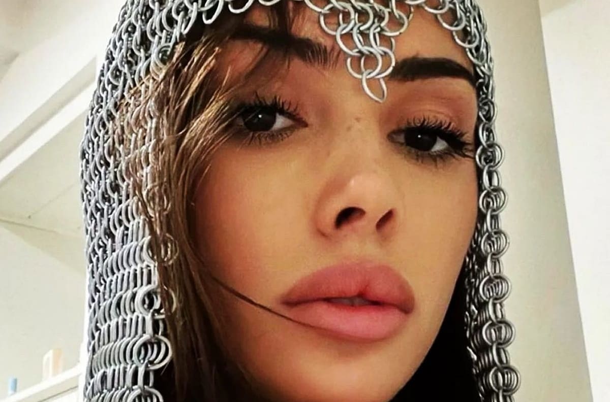Bianca Censori: Así reaccionó su familia tras su supuesta boda secreta con Kanye West
