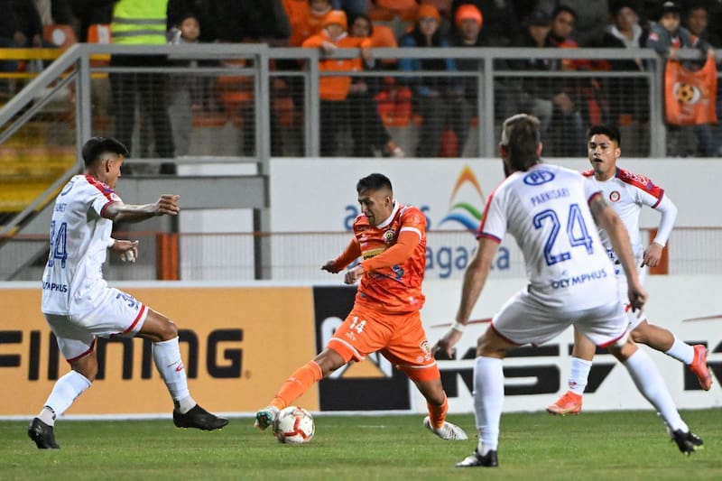 Nicolás Orrego, fuera de lo que resta de campeonato. Foto: Agencia Aton.