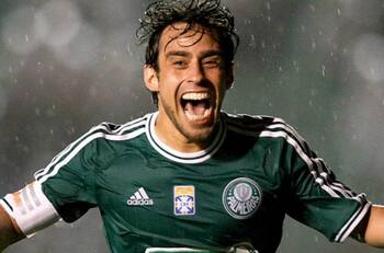 Jorge Valdivia está entre los mayores goleadores de Palmeiras en el siglo
