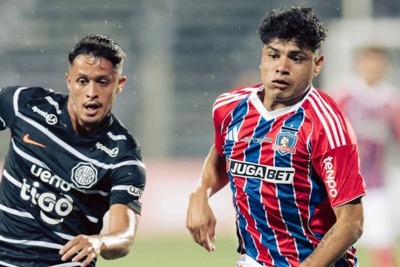 El volante no realizó su mejor partido frente a Olimpia. Foto: Serie del Río de La Plata.