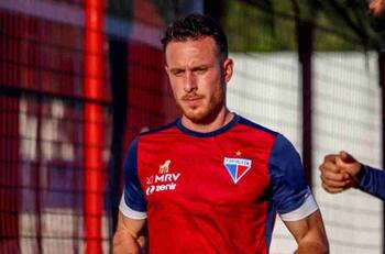 Fortaleza negocia con un ex goleador del fútbol colombiano: ¿Reemplazo de Ángelo Henríquez?