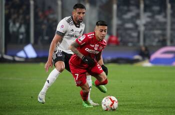 Sufre Ronald Fuentes: jugador de Ñublense será baja por cuatro meses y se analiza nuevo refuerzo