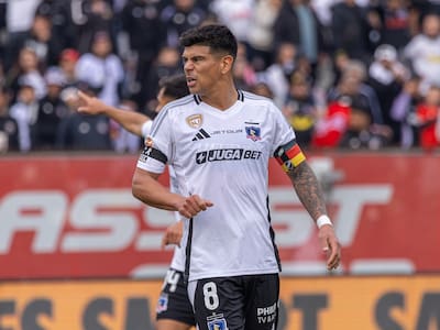 “Es un referente y entrega mucho”: Borrón y cuenta nueva para Esteban Pavez en Colo Colo