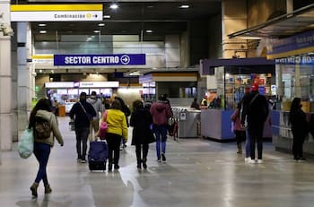 La Cisterna: robo frustrado en el Metro terminó con dos detenidos en un hospital