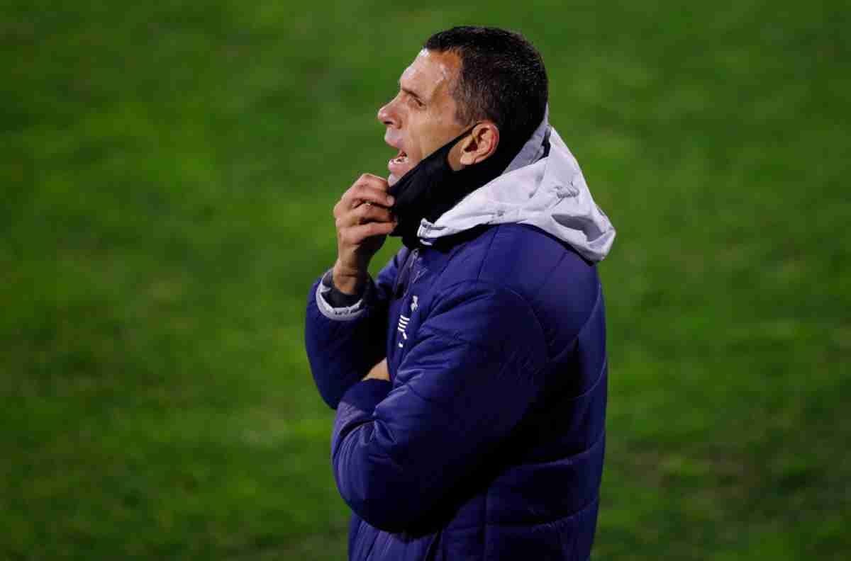 La lista se reduce en la UC: Dos entrenadores están descartados para suceder a Gustavo Poyet