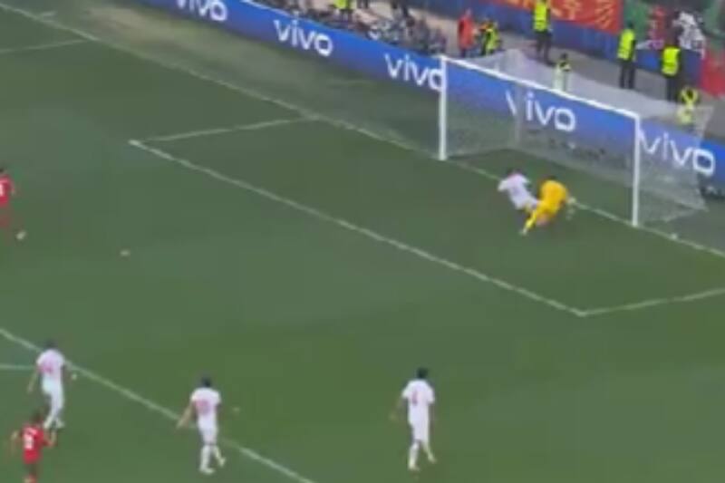 protagonizó un insólito autogol ante Portugal en la Eurocopa