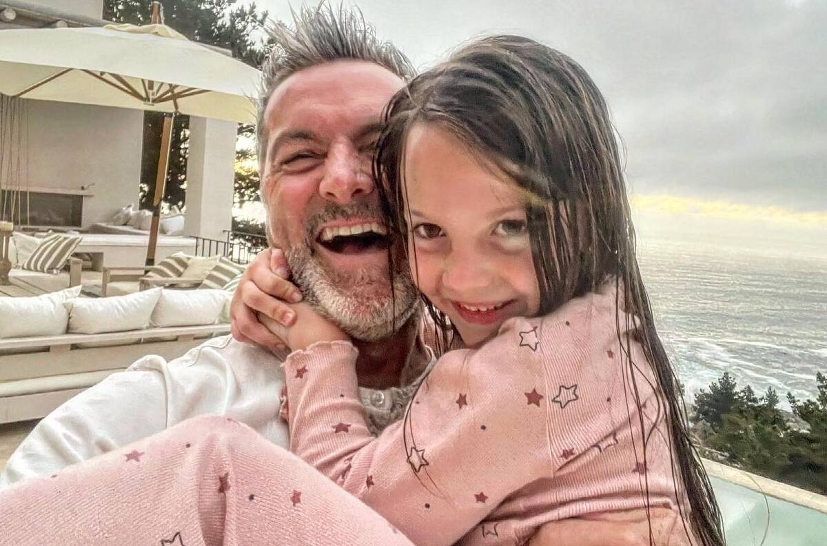 "Nos tiene vueltos loco": Cristián Sánchez festejó el cumpleaños número 7 de Gracia, su pequeña hija junto a Diana Bolocco