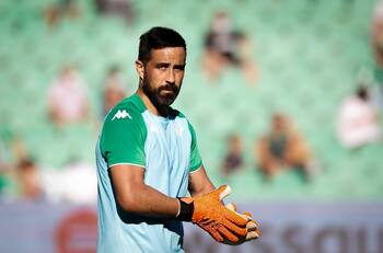 "Me disculpo con los agredidos": Claudio Bravo salió al paso del video viral de chileno atacando a trabajadores venezolanos