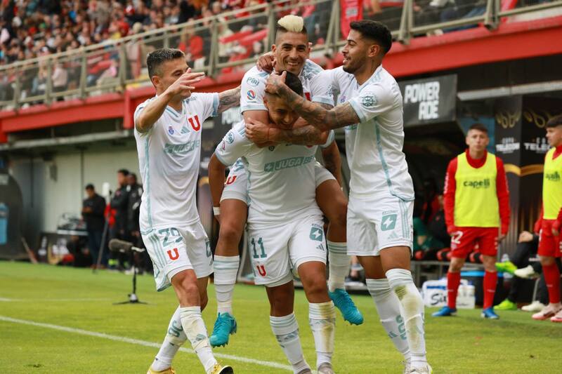 Universidad de Chile está a dos puntos de Colo Colo. Foto: Agencia Aton.