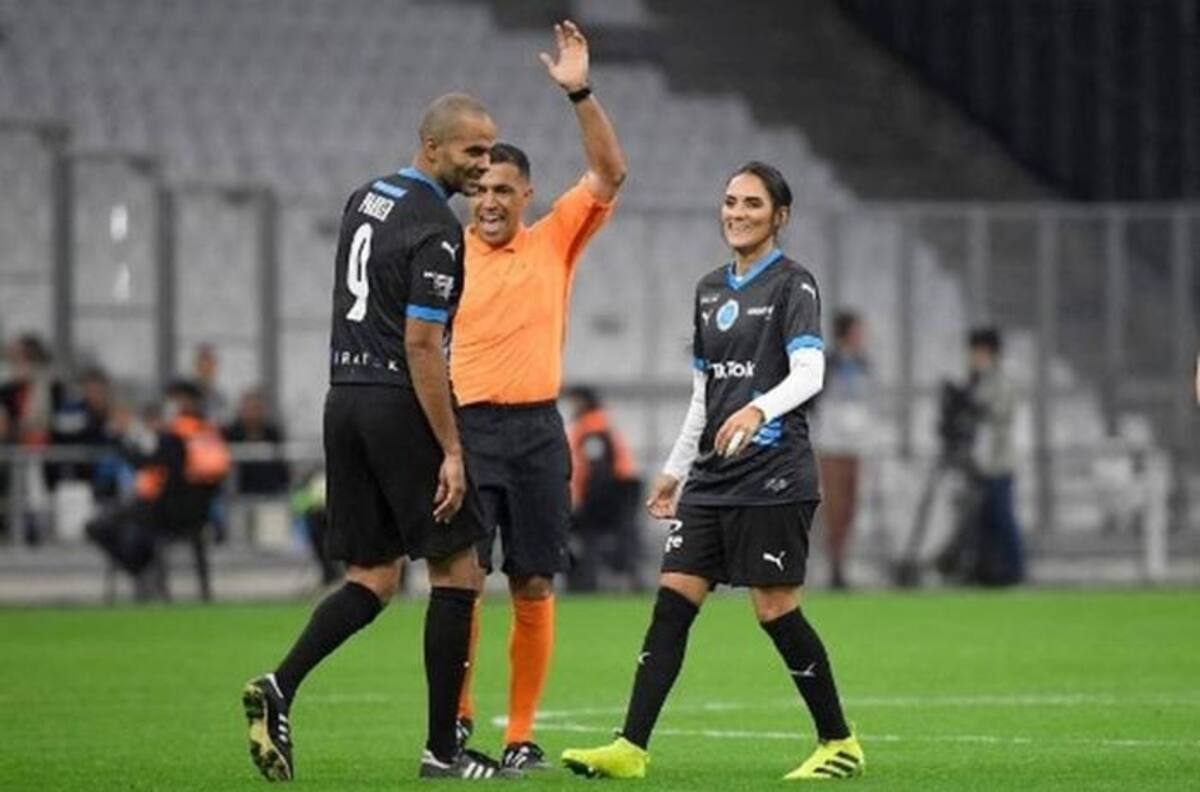 VIDEO | El casi golazo de la DT de Christiane Endler en el partido de leyendas de Olympique de Lyon
