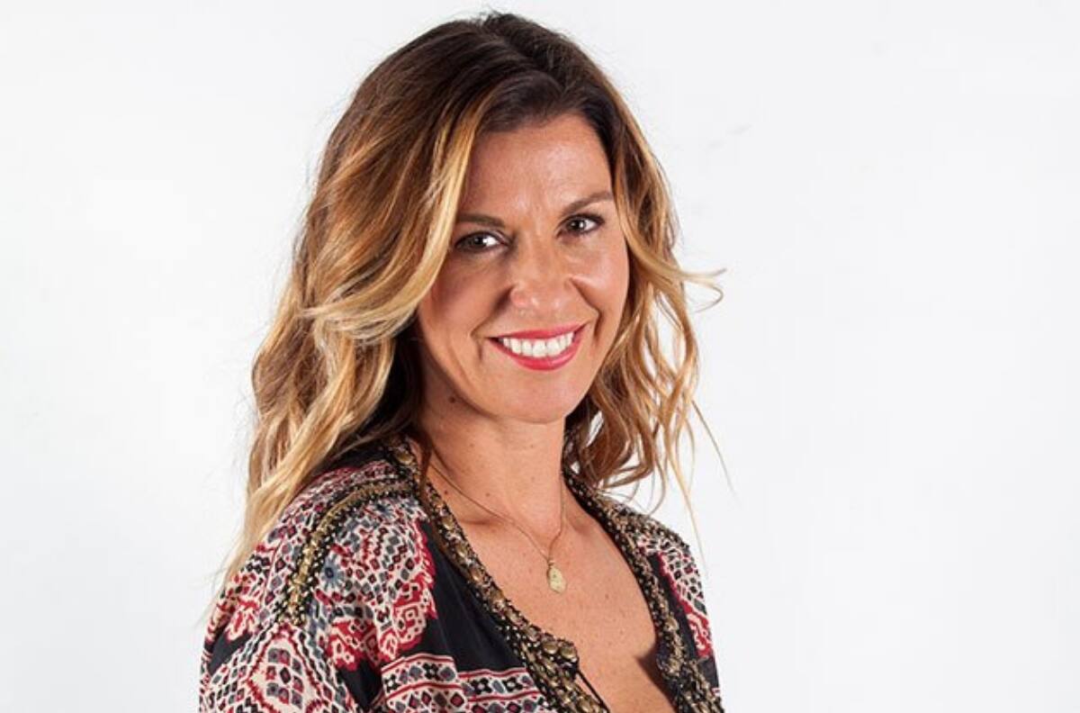 Coni Roberts se despide emocionada de "Hola Chile": "Feliz, porque es una decisión que yo tomé"