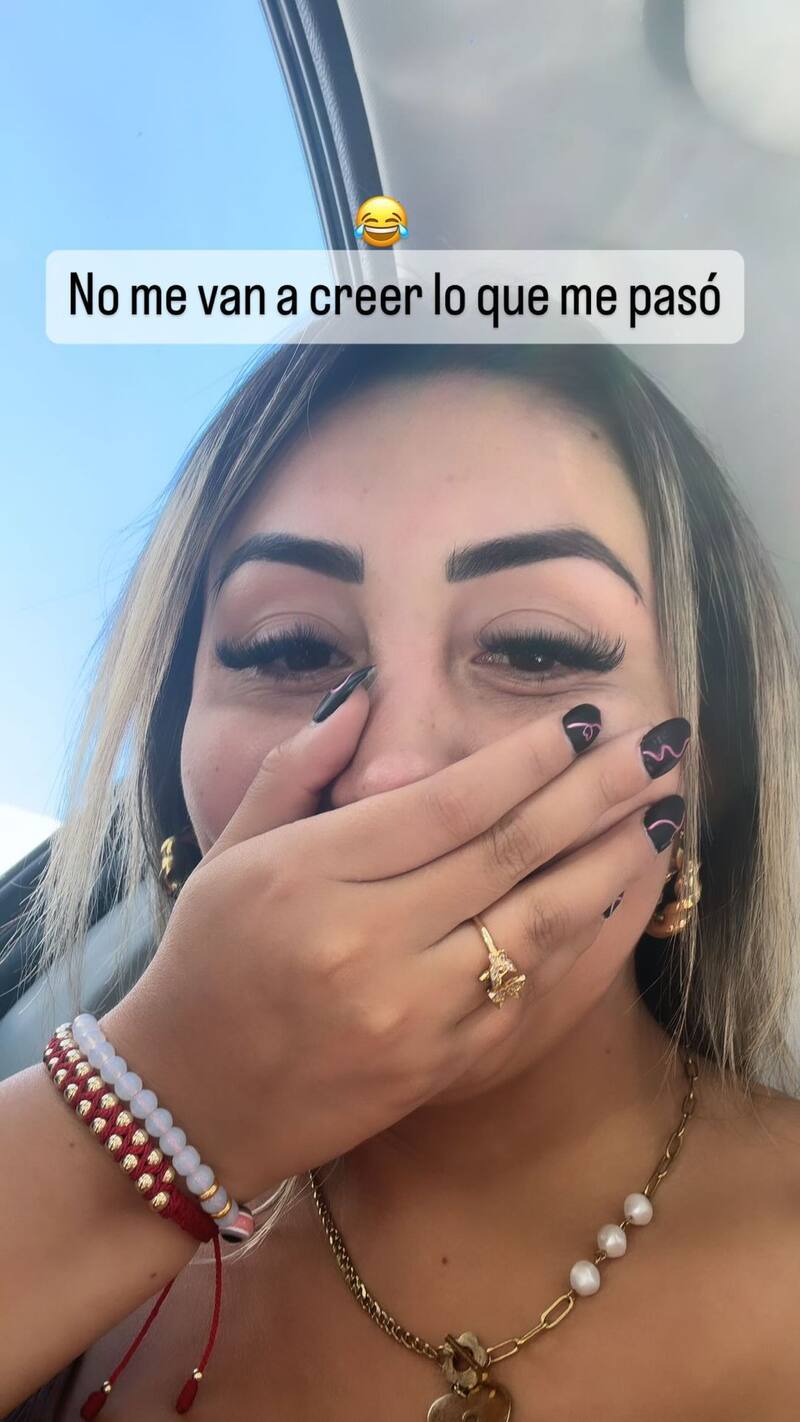 impresionada con la propuesta de un Carabinero