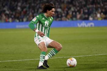 La dura confesión de un ex pupilo de Manuel Pellegrini que quedó fuera del Mundial de Qatar 2022: "Una parte de mí se alegra"