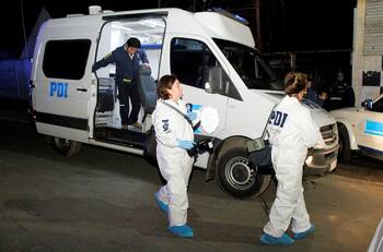 Hombre fue asesinado mientras esperaba atención en SAPU de La Granja