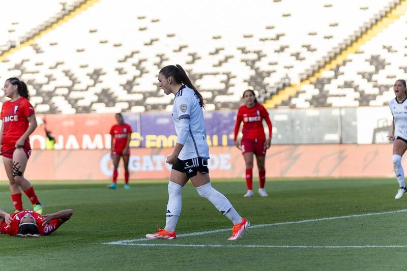Isidora Olave lanzó dura critica al fútbol femenino en Chile. Foto: Zapping