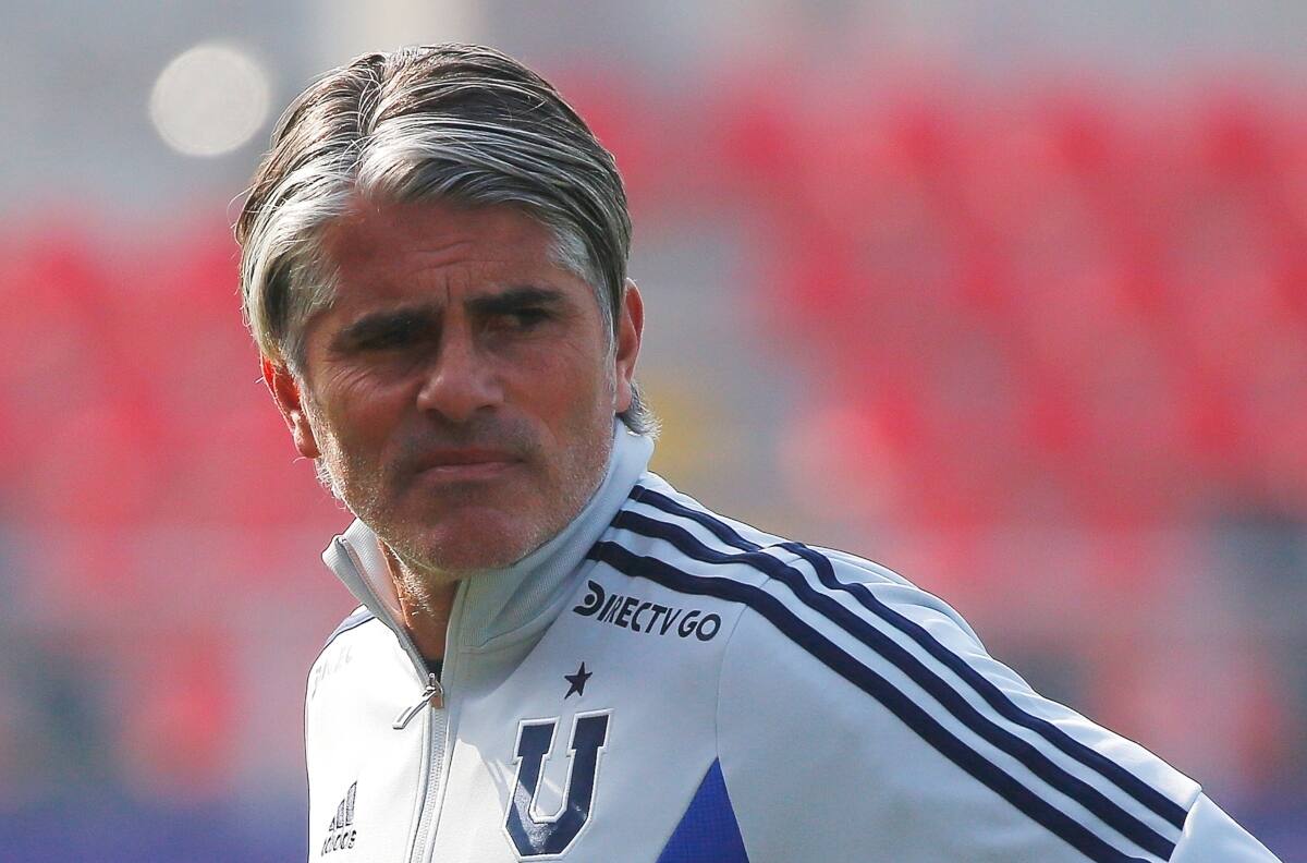 "No fue un apriete": Diego López reveló que hinchas de la U entraron al CDA a hablar con el plantel