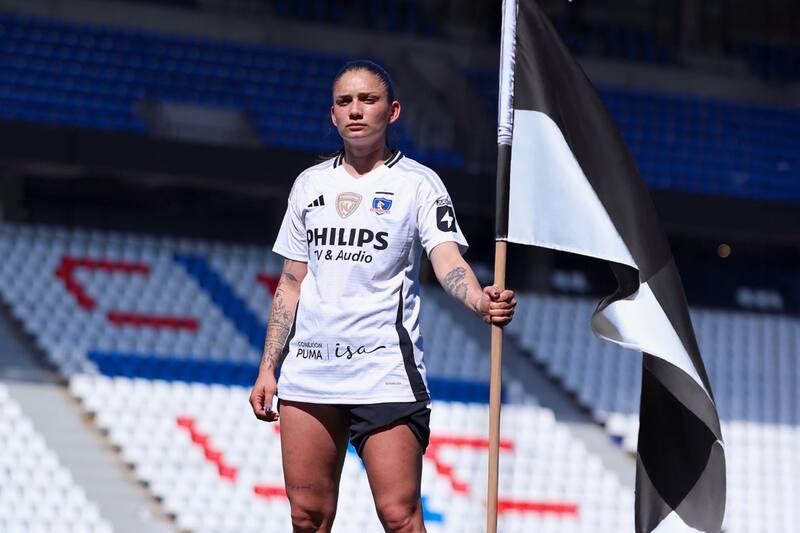 celebra ante la UC. Foto: Colo Colo.