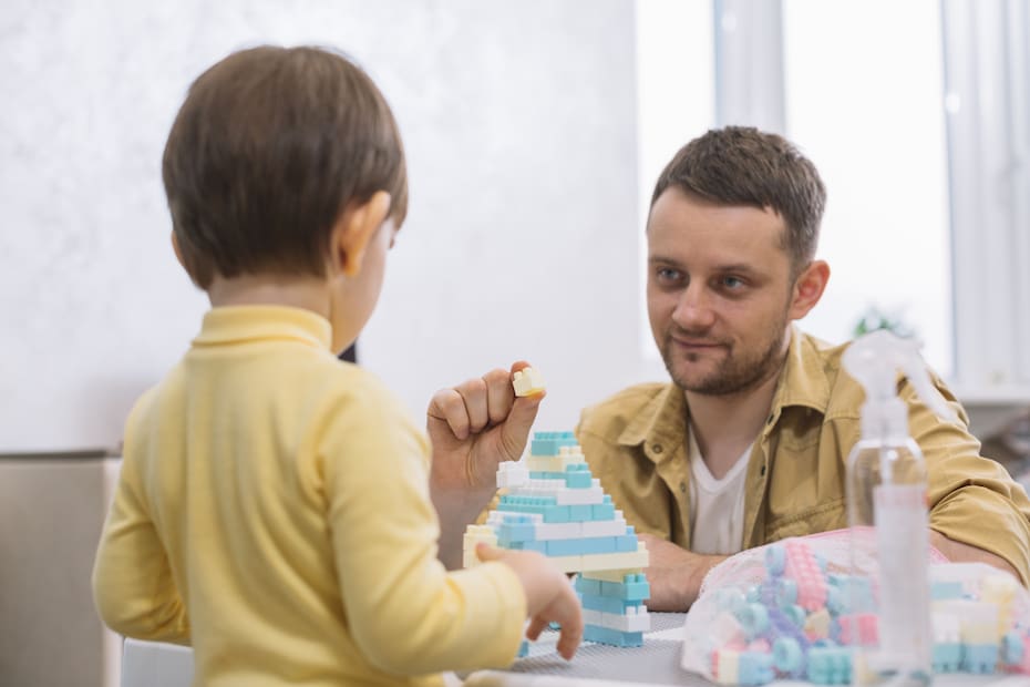La nueva masculinidad, que se inculca desde la educación más temprana, es un paso fundamental para eliminar los estereotipos de género de la sociedad.