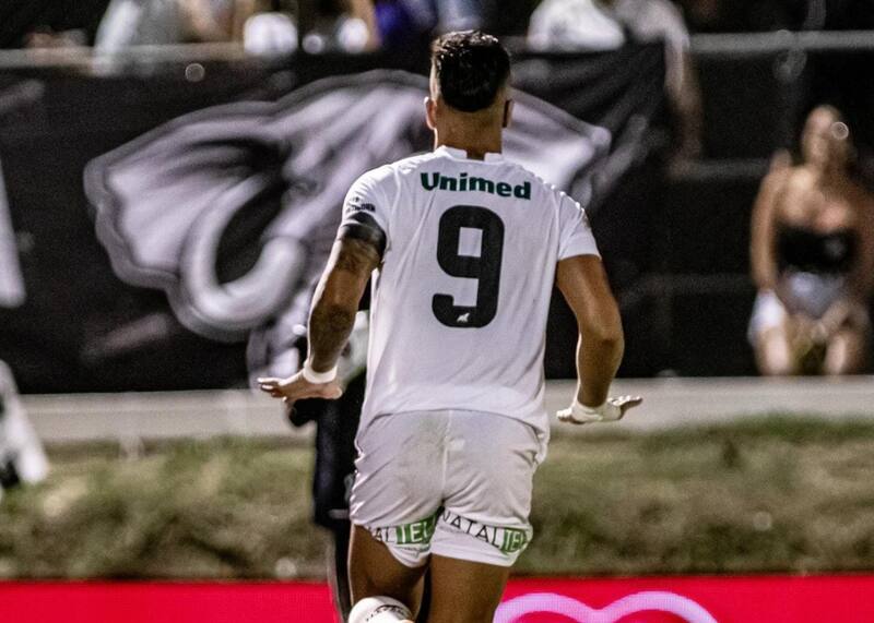 anotó su segundo gol en Brasil.