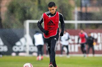 Este es el Real Oviedo B, equipo filial por el que Joan Cruz decidió marcharse de Colo Colo