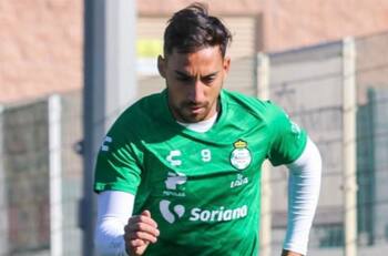 Santos Laguna le da el primer portazo a Colo Colo por Javier Correa