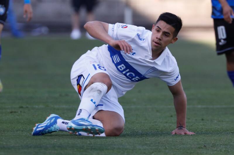 , delantero de Universidad Católica. Foto: Agencia Aton.