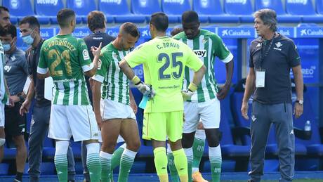 El obstáculo que impide a central de la Juventus sumarse al Betis de Pellegrini y Claudio Bravo