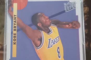 Impresionante: esta tarjeta de Kobe Bryant de 1997 de la NBA se vende en $2.500.000 en Chile