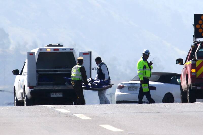Uno de los vehículos estaba cargado con ácido sulfúrico. Foto: ATON.