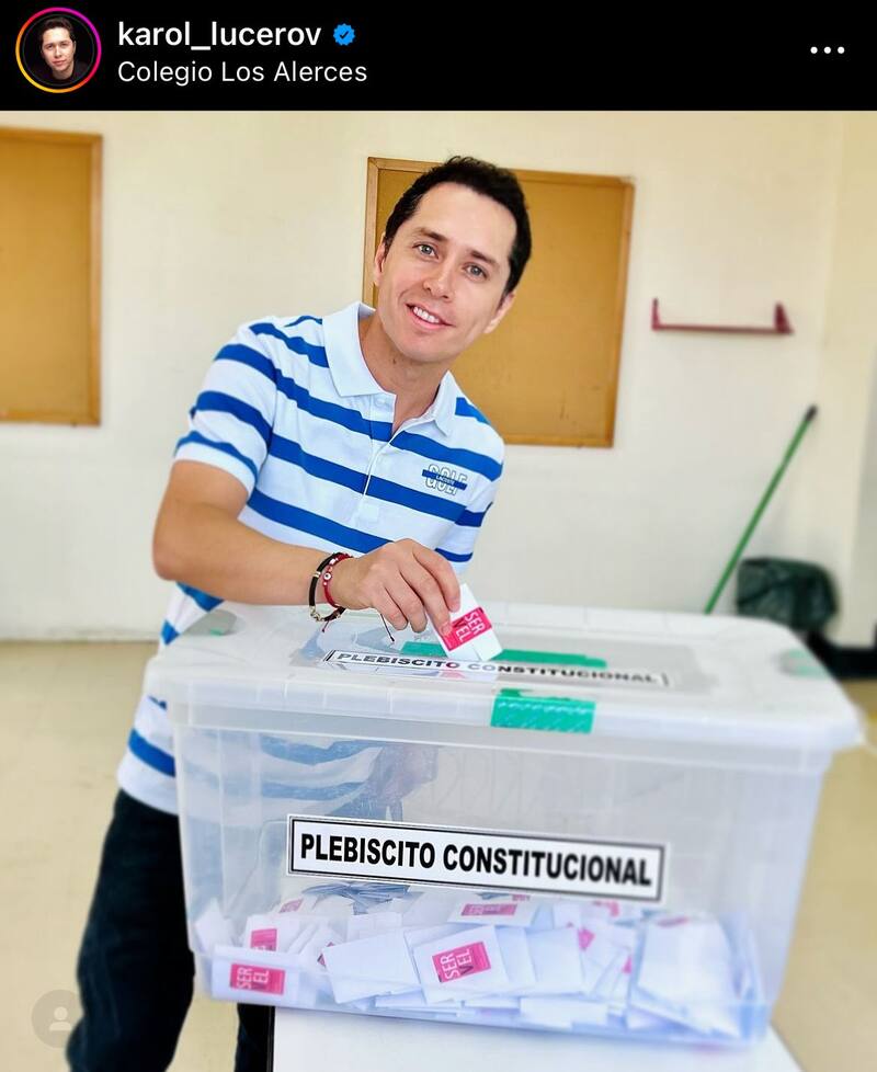 A través de redes sociales, distintas personalidades del mundo del espectáculo ejercieron su voto a sufragar y compartieron el registro.