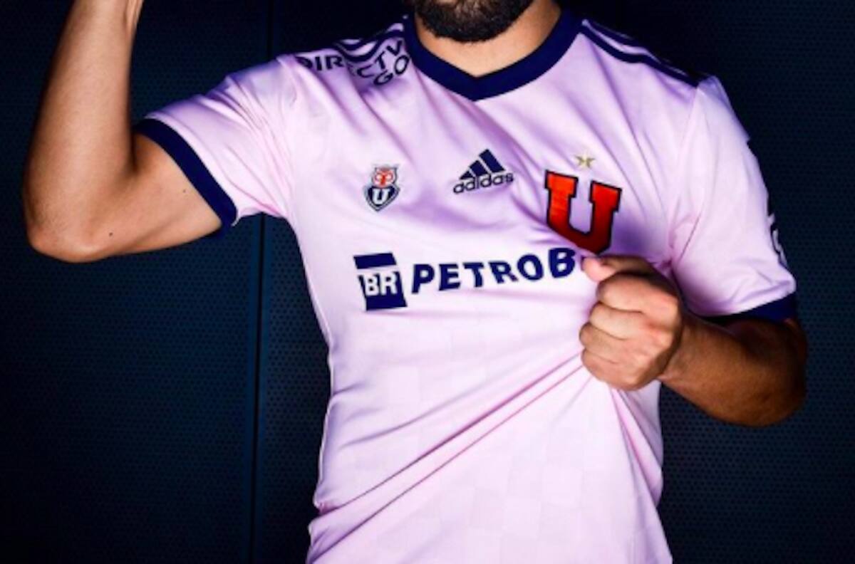 El Círculo de Historiadores e Investigadores de la U rechazó tajantemente la nueva camiseta rosada