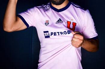 El Círculo de Historiadores e Investigadores de la U rechazó tajantemente la nueva camiseta rosada