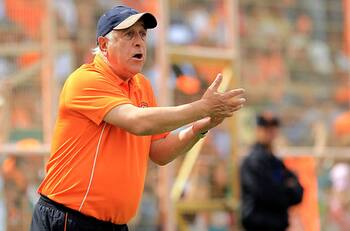 Con Nelson Acosta y José Sulantay: el espectacular mural de Cobreloa a sus DT campeones