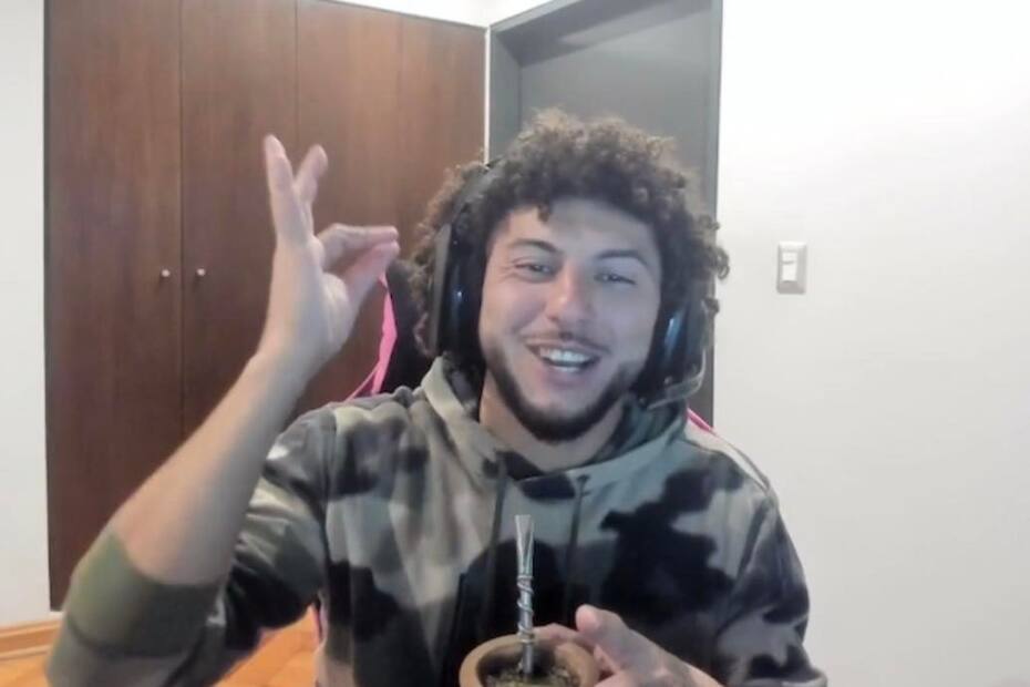 Maxi Falcón disfrutó en el estreno de su canal de Twitch. (Foto: Captura)