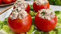 Receta de tomate relleno: esta es la preparación ideal para almorzar durante los días calurosos de verano