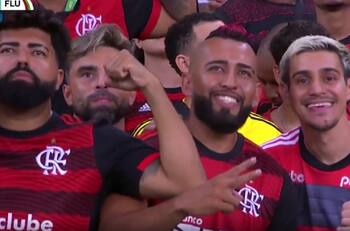 VIDEO | ¡Igualitos! Hinchas de Flamengo se lucen como dobles de Gabigol, Arturo Vidal y Pedro
