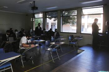 Vuelta a clases: casi 500 estudiantes se contagiaron con covid-19 tras retorno a la presencialidad