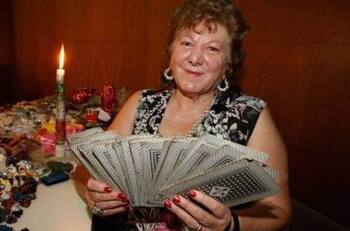 Horóscopo de la Tía Yoli: Revisa acá las predicciones de Yolanda Sultana para este 1 de mayo