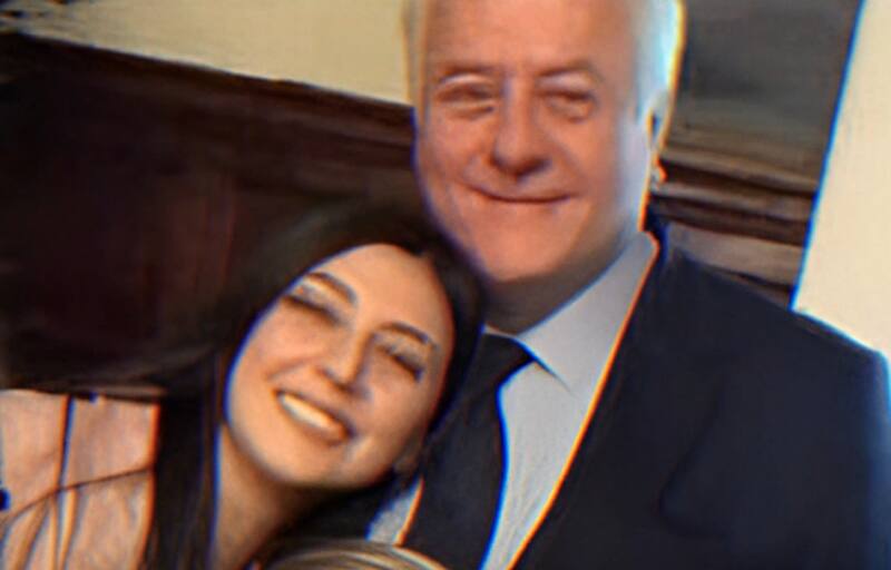 La fan y el mánager habrían traspasado todos los límites. Créditos: Mega