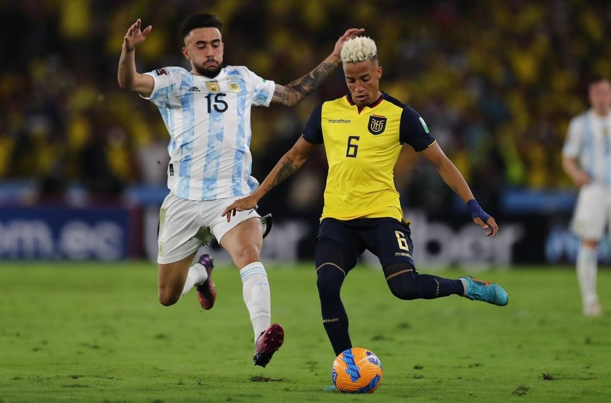 Presidente del Fútbol Ecuatoriano y el Caso Byron Castillo: "Lamento lo que ha hecho la ANFP, no ha respetado los códigos"