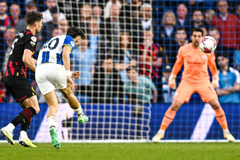 Julio Enciso volvió a marcar un golazo en Premier League