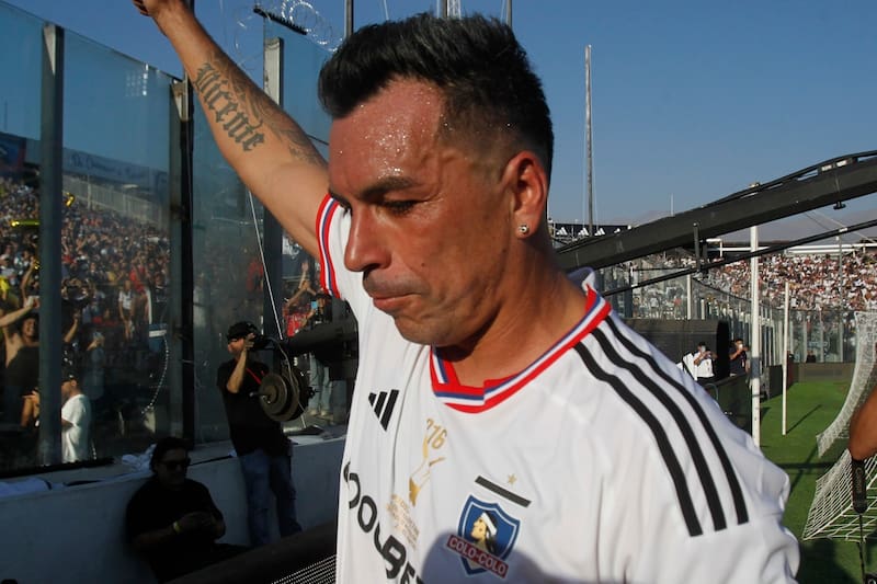 El ex futbolista mencionó que no clasificar a copas internacionales debería provocar la salida de varios jugadores de Colo Colo.