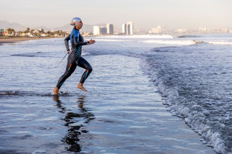 se prepara para vibrar con el triatlón.