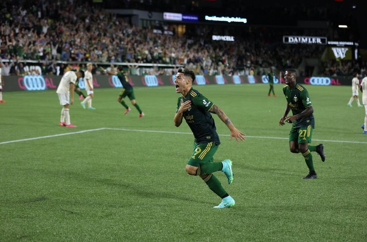 Compañero de Felipe Mora en Portland Timbers es despedido del club por violencia intrafamiliar