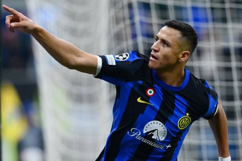 Alexis Sánchez superó a Arturo Vidal y se convirtió en el chileno con más goles en la historia de la Champions League (16)