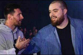 Messi mandó una nota de voz a Aguero en plena transmisión con un directo mensaje a Ibai